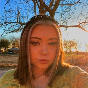 Meet your Posher, Lacey